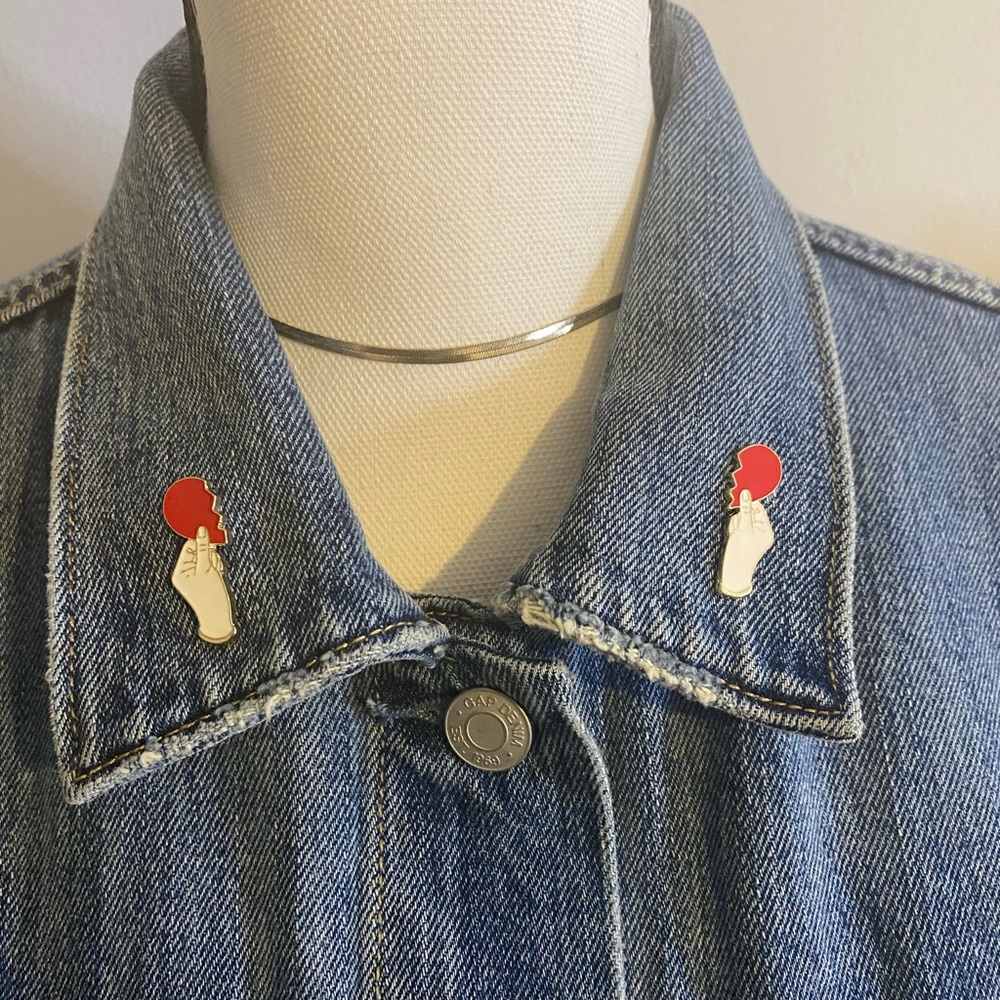 "Broken Heart" Metal Pin